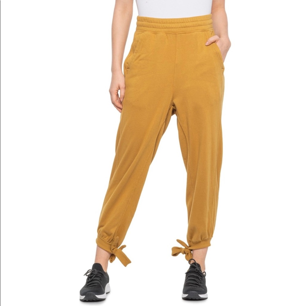 Free People movement joggers. Womens size small. NWT